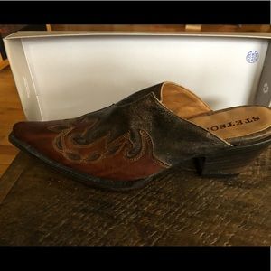 Seldom worn burnished brown Stetson mules.